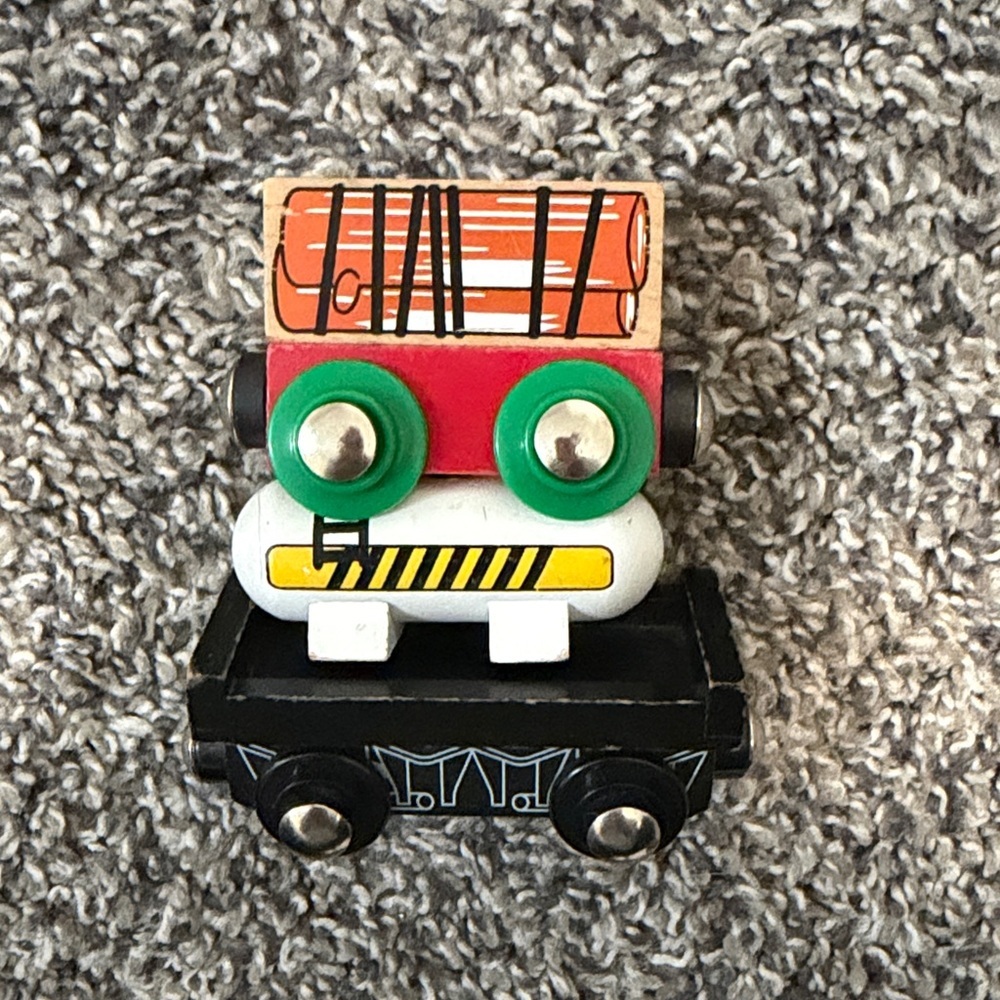 Wooden Magnet Trains - Picture 7 of 9